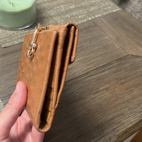 VERA PELLE genuine leather wallet in great condition. See attached images. - Picture 10 of 14